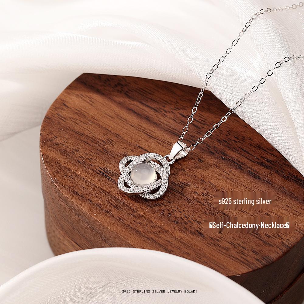 S925 Sterling Silver Icy White Chalcedony Flower Necklace: Women's High-End Summer Luxury Clavicle Chain with Sparkling Diamond