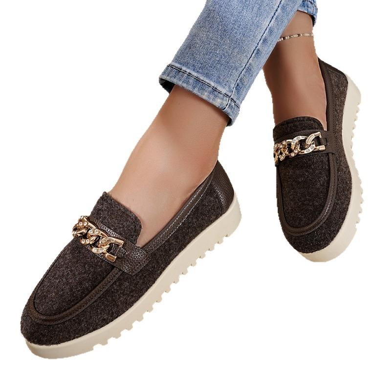 A New Style of Large-sized Thick-soled Casual Loafers with A Fashionable Chain, Single-foot Women's Shoes