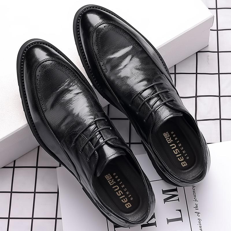Scarpe in pelle per uomo Scarpe da sposa Oxford formali Scarpe casual da lavoro per uomo Scarpe da ufficio classiche di lusso Scarpe eleganti da uomo con punta