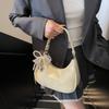 Frühling und Sommer beliebte Nischen-Tasche Damen neue ausländische Stil vielseitige Umhängetasche super angesagte Damen Messenger Bag