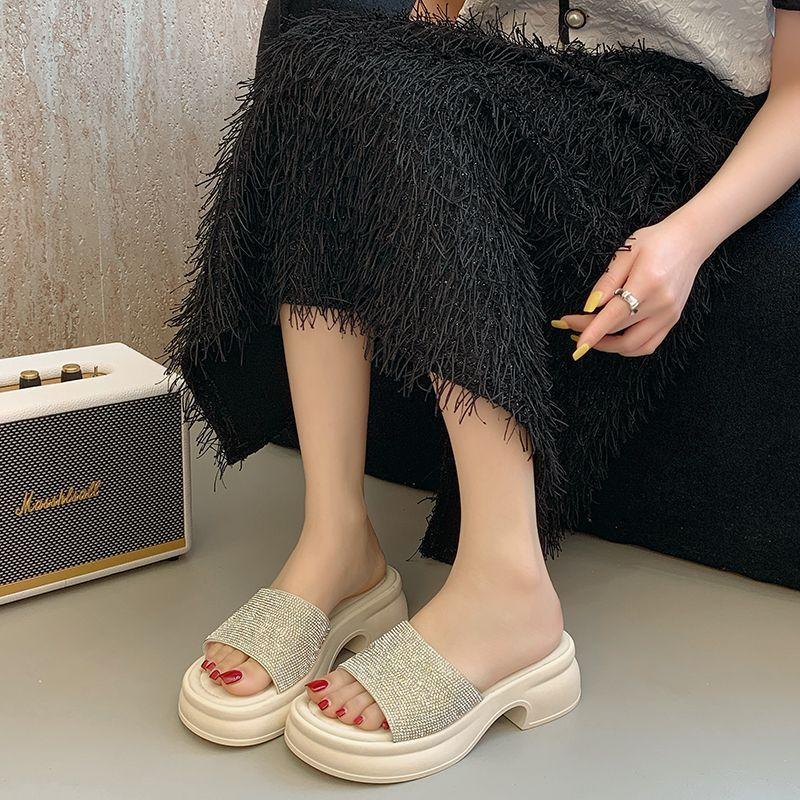 Fashion Rhinestone Open-toed Beach Cool Slippers 2025 Summer New Rhinestone Thick-bottomed Cool Slippers Outer Wear
