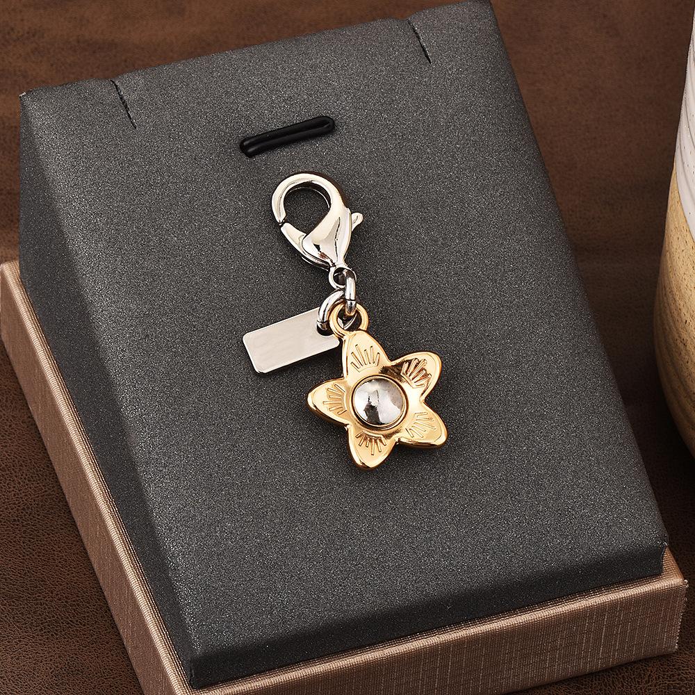 1Pc High-quality Alloy Keychains Pendant Golden Bear Flower Cherry Charms Lobster Clasp Badge Holder Car Keys DIY Accessories