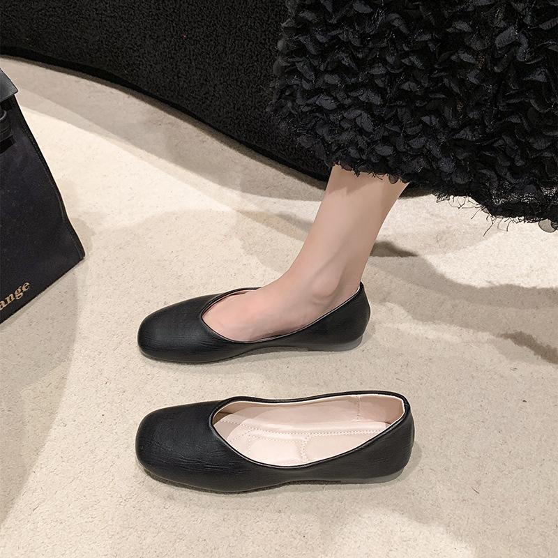 

Модная обувь на плоской подошве для женской весны/лета 2025, новая универсальная одинарная обувь для работы, женская обувь на плоской подошве 35