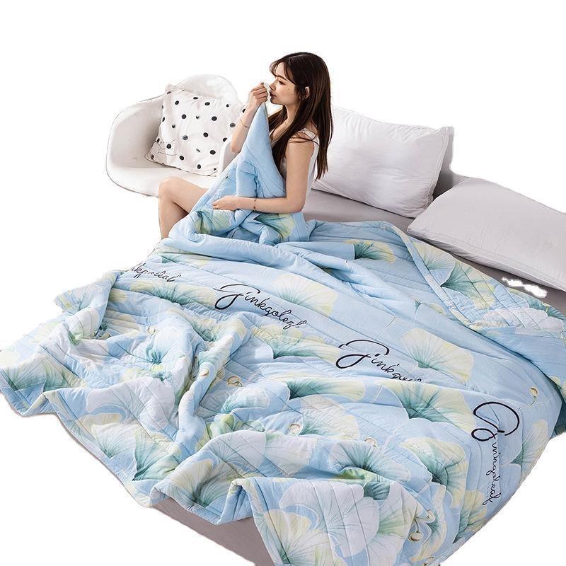 Print Summer Cooling Quilt Lightweight Breathable Thin Bedspread Soft Washable Comforter for Bedroom, Sofa, Dorm, All-Season Use