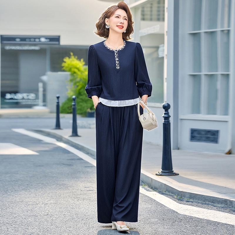 

Stylish Spring/Summer Two-Piece Set: Chic Three-Quarter Sleeve Top & Wide-Leg Pants for Middle-Aged Women XL