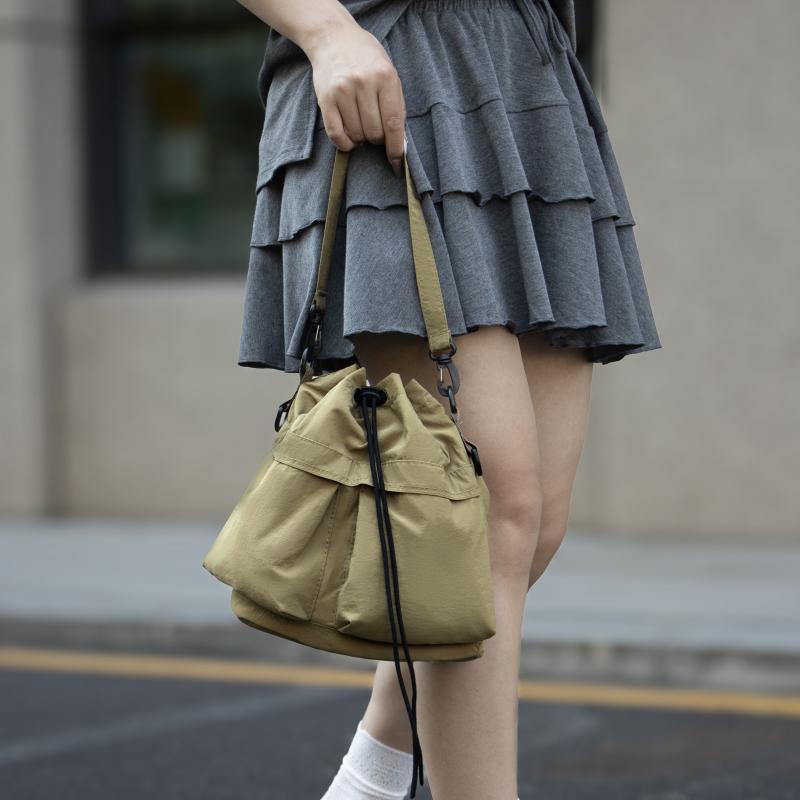 Nylon Small Satchel Multi-Pocket Lightweight Hand Bucket Bag Women's Shoulder Crossbody Bag