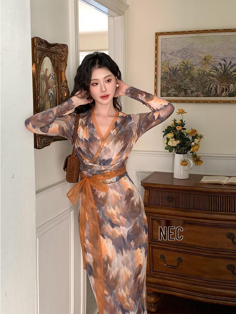 

Thirteen Row Mesh Print Tie-Waist Tea-Length Bodycon Dress M