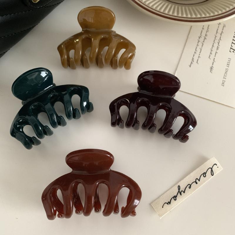 Fashion Women Hair Claw Elegant Colorful Solid Color Claw Clip Girls Hair Barrettes 7cm Hair Clips Hair Accessories  New