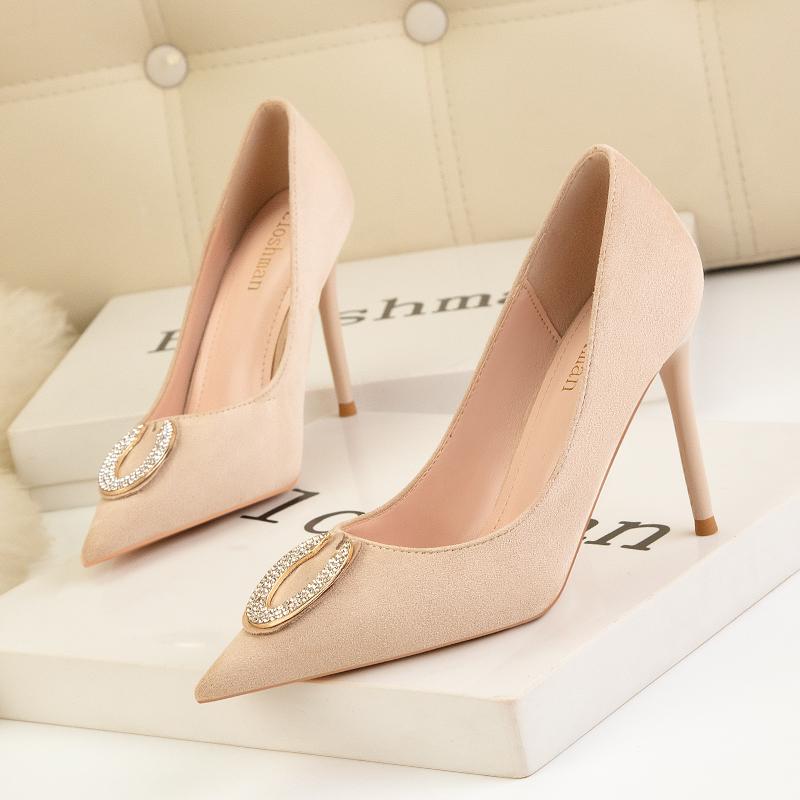 Fashion Newest Kitten Heels Metal Rhinestones Woman Pumps Wedding Shoes High Heels Shoes Black Apricot Sexy Party Shoes Large size 41