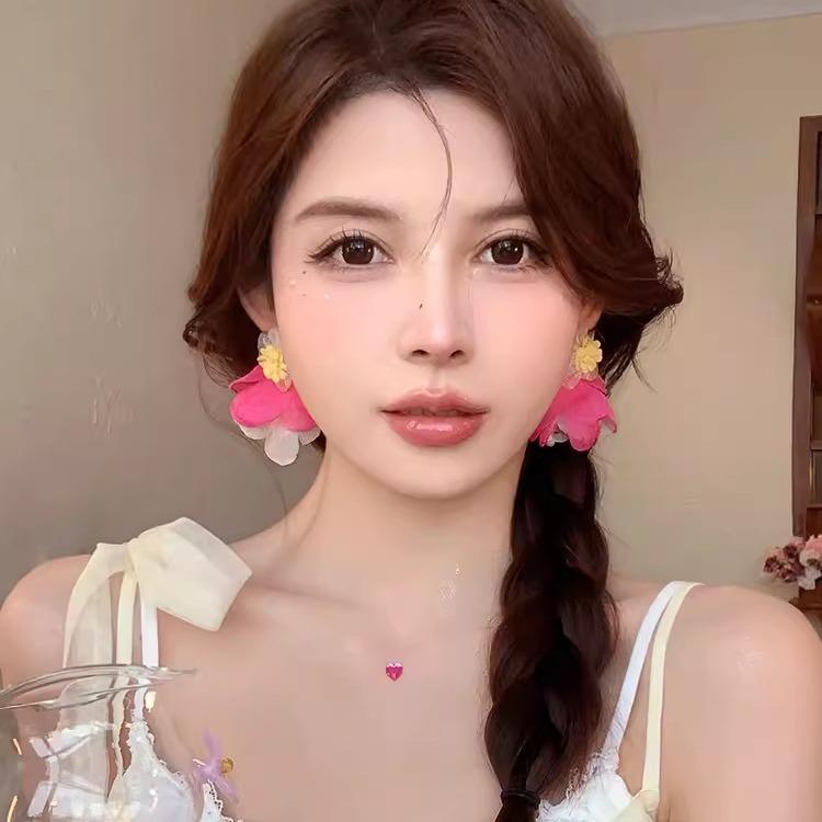 Resort Style Sunflower Earrings - Spring/Summer 2025 Collection for Women