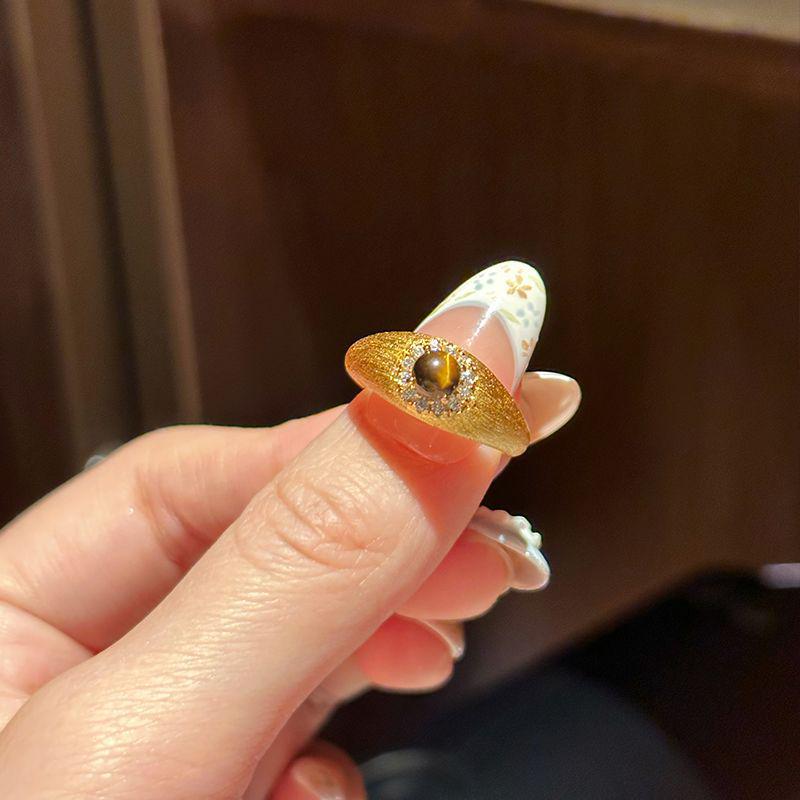 Gold-Brushed Tiger Eye Women s Ring: Versatile, Luxury Alloy Band.