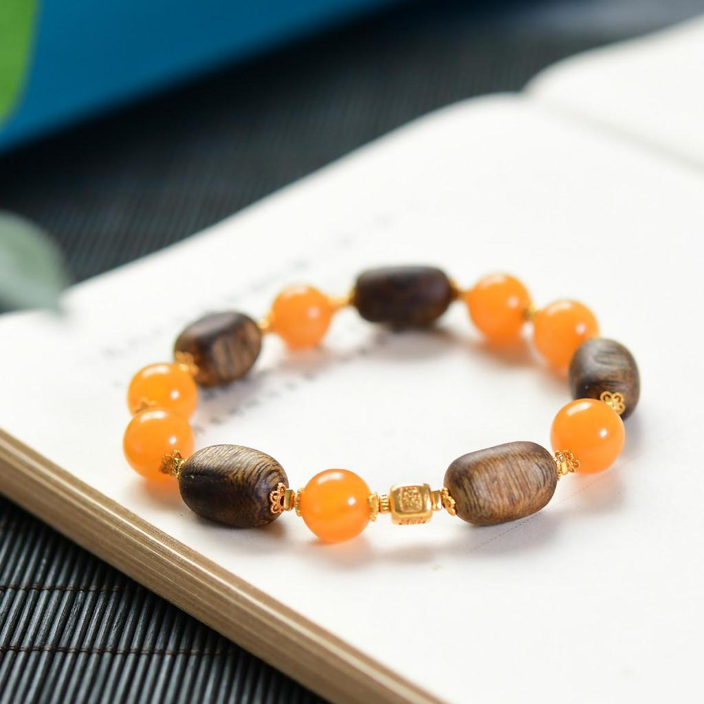 Green Kinam Agarwood Jujube & Amber Beaded Bracelet with 925 Silver Accents