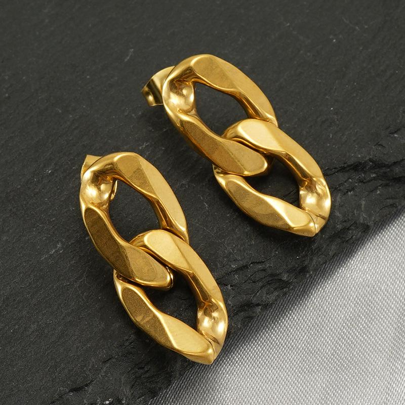 European & American Style 8-Shaped Retro Titanium Steel Stud Earrings, Geometric 18k Gold-Plated Stainless Steel for Women.