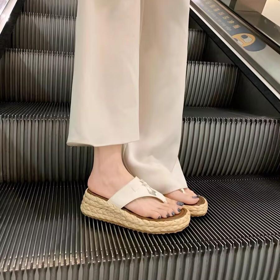 Grape Mother Studiolee Height Increase of 5.5cm Small Size Thick Bottom Tassel Buckle Foot Flip-flops Straw Sandals Outside Wear