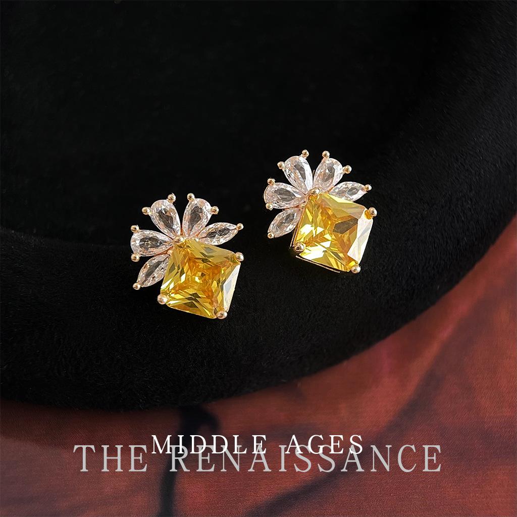 

Pineapple Sugar Cube~ Medieval Color Treasure Yellow Zircon Flower Stud Earrings French Earrings Earrings Women