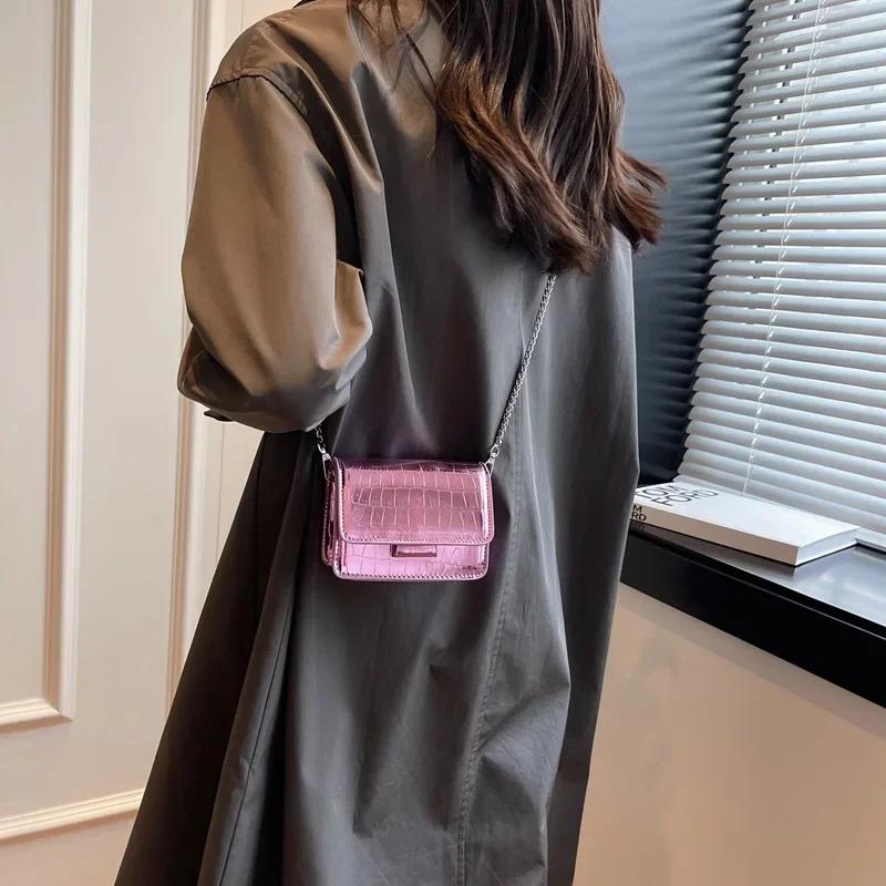 Vintage Dámska Strieborná kabelka Crossbody Luxusné Dizajnové Malé kabelky cez rameno Módne zlaté Mini štvorcové Roztomilé Pu kožené kabelky