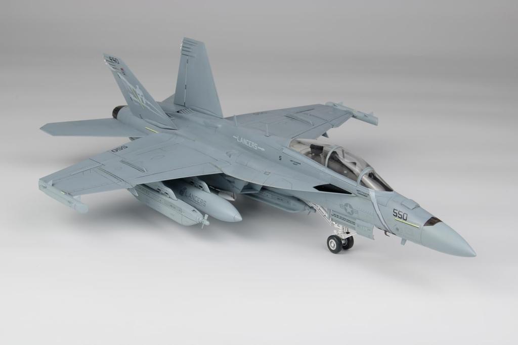 US Navy Electronic Warfare Aircraft Growler Lancers 2020 Low Visibility Plastic Model PLATZ/Italeri 1/48 EA-18G VAQ-131 TPA-29