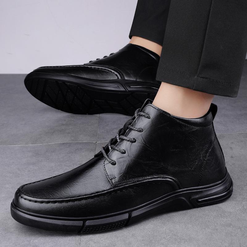 Echtes Leder Herren Freizeitschuhe Handgefertigt Herren Winter Plüsch Schneestiefel Männlich High Top Reiseschuhe Neuankömmling Motorradstiefel