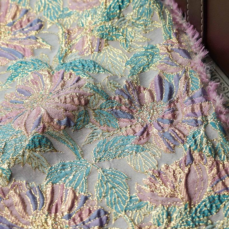 100x140cm Retro Floral Geprägter Jacquardstoff Palaststil Atemberaubendes Floralmuster Garngefärbter Stoff Zum Nähen von Kleidung Kleid
