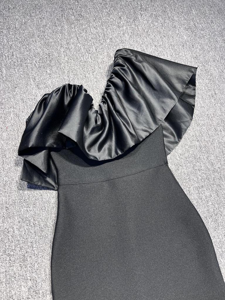 Elegant One-Shoulder Slimming Slit Evening Dress