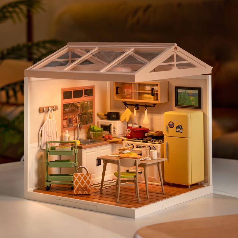 Rolife Super World DIY Miniature Room Kits