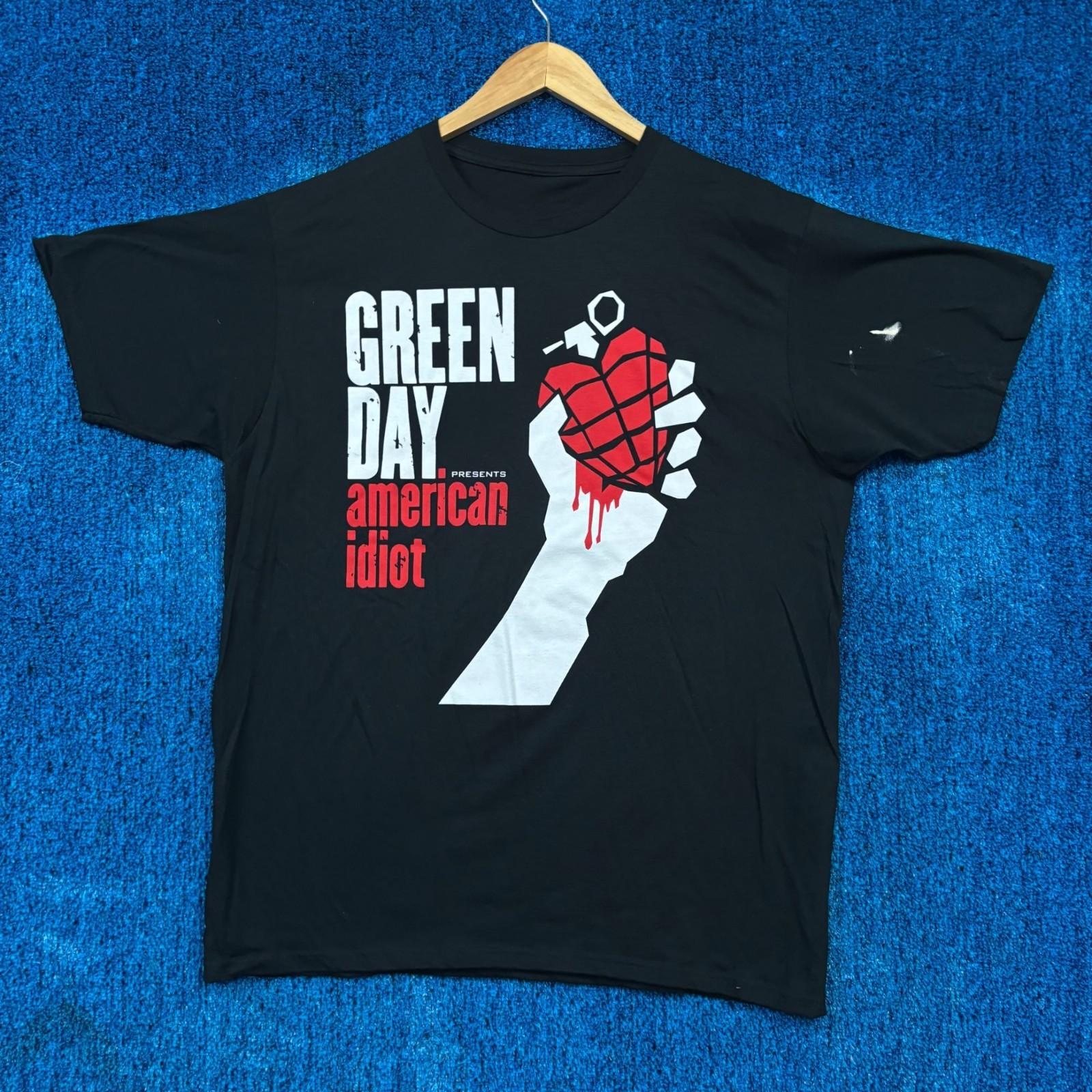 Green Day “American Idiot” Graphic T-Shirt Size Large Unisex T-Shirt L