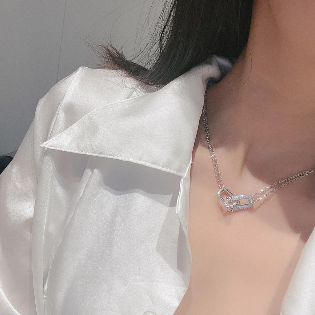 Double ring necklace electroplated with 18k precision high version, elegant subversive spirit coexists. Strolling through New York's Ladies' jewelry