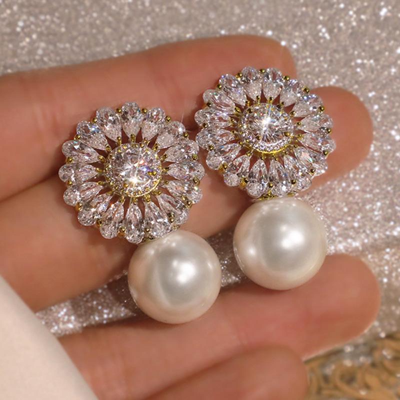 Gorgeous Flower Imitation Pearl Earrings Women Luxury Inlaid Sparkling CZ Stone Fashion Wedding Jewelry Wholesale Lots