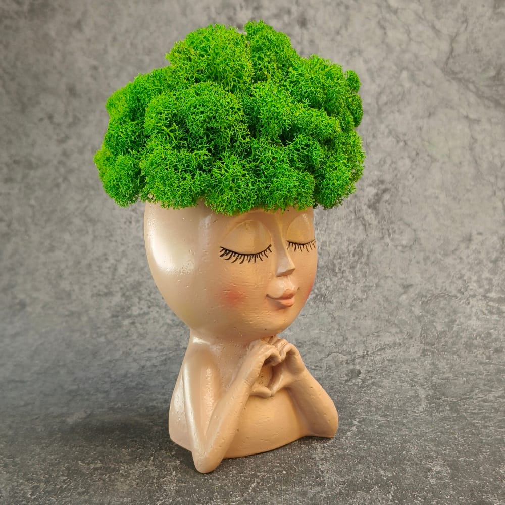 Moss figurine - "love"