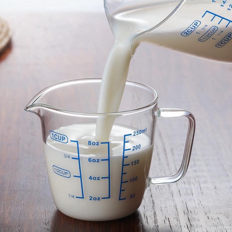 Heat Resistant Borosilicate Glass Measuring Cup with Scale Child Milk Cup
