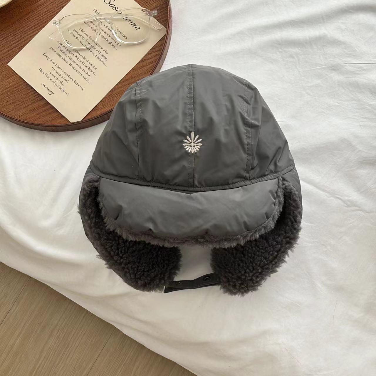 

Осенне-зимняя утепленная шапка для защиты ушей из овечьей шерсти, для катания на лыжах и велоспорта, для мужчин, для детей, для пилота Lei Feng M（56-58cm） серый