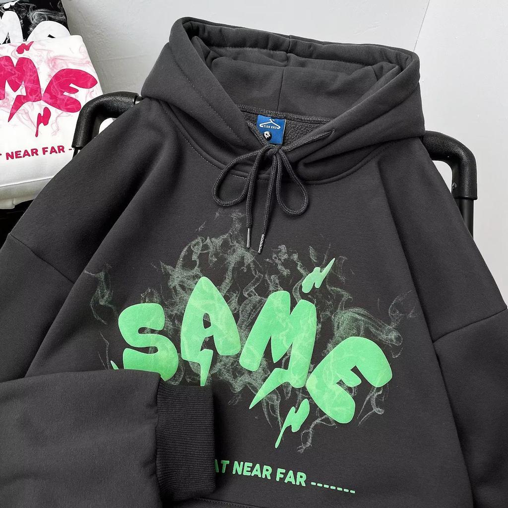 Unisex Graffiti Hooded Sweatshirt with Puff Print - Niche Cute Style, Thin Plus Velvet, Perfect for Autumn and Winter Couples.