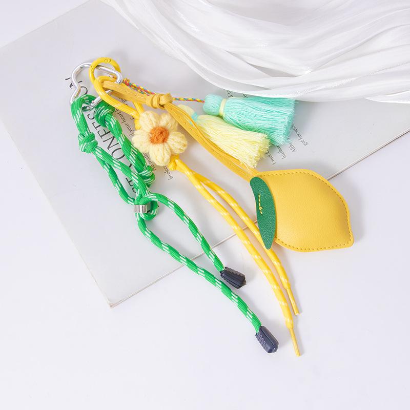 

1 Piece Cartoon Leather Lemon Fruit Keychain Creative Small Flower Tassel Braided Rope Pendant Ladies Bag Decoration