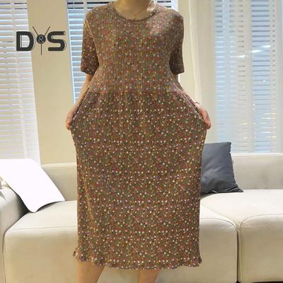 Summer Women Dress Small Flower Print Crew Neck Loose Short Sleeves Pleated Mid-calf Length Pullover Dating Shopping Midi Dress