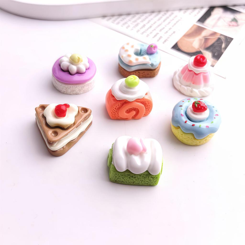 Cartoon DIY Resin Ornaments for Cakes, Cream Glue, Hair Clips, Phone Cases & Shoe Buckles.