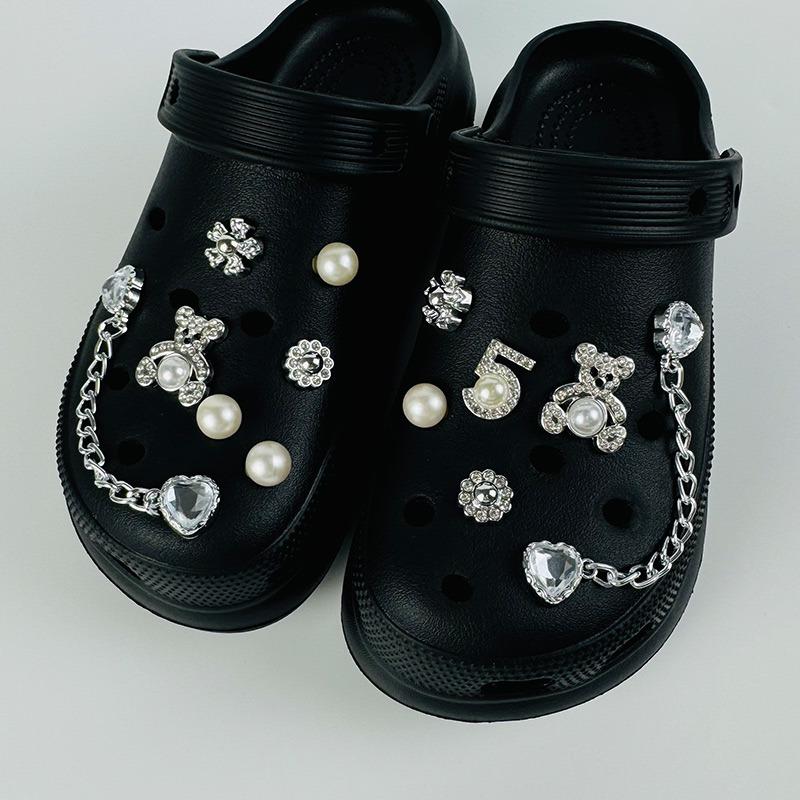 13PCS Fashion Shoe Charms Set Accessories Hole Shoe Buckle Silver Pearl Bear Diamond Chain DIY Shoes Decorations Party Gift