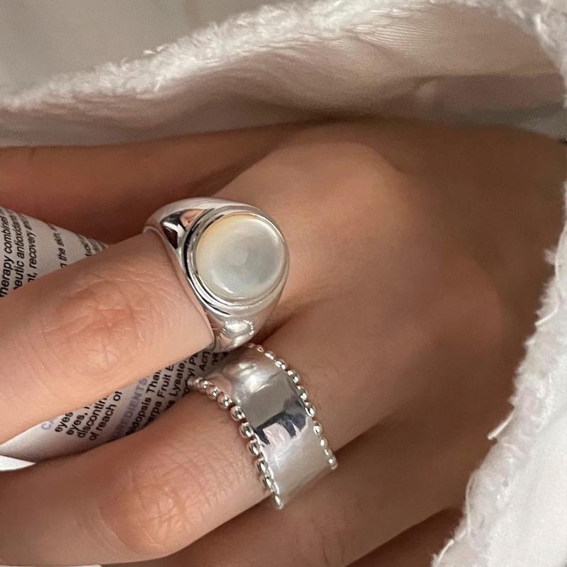 Women's Retro Zircon Oval Geometric Adjustable Ring - Light Luxury Design
