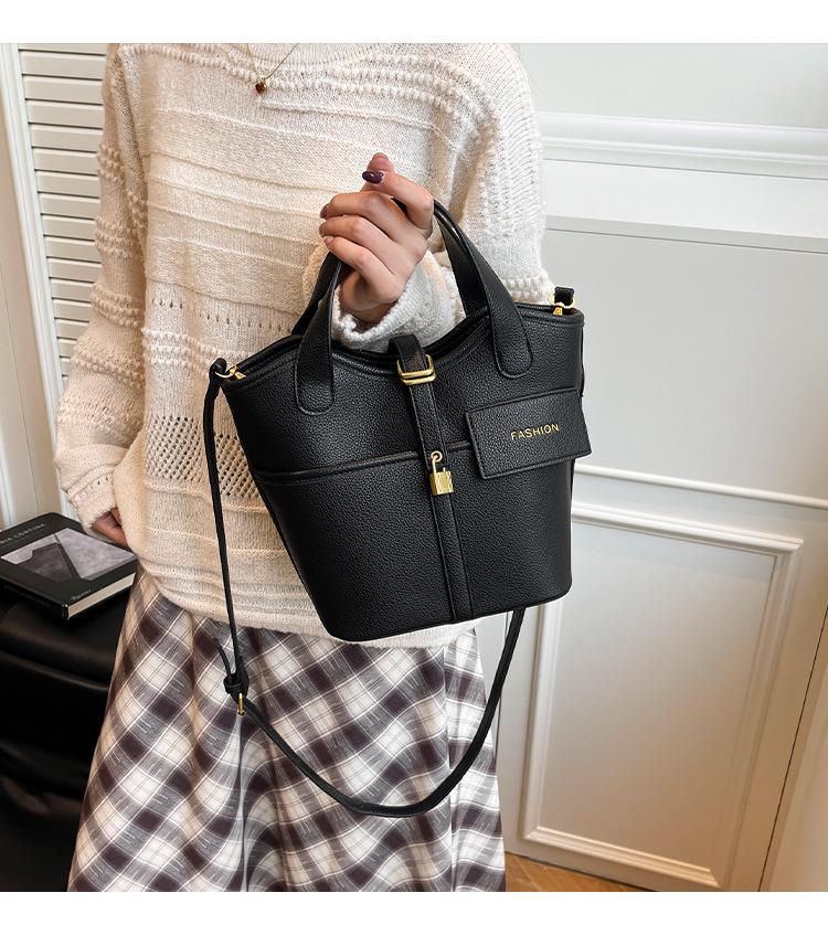 2026 Women's Korean Style Fashion Leather Bucket Bag - Versatile Single Shoulder Crossbody Handbag