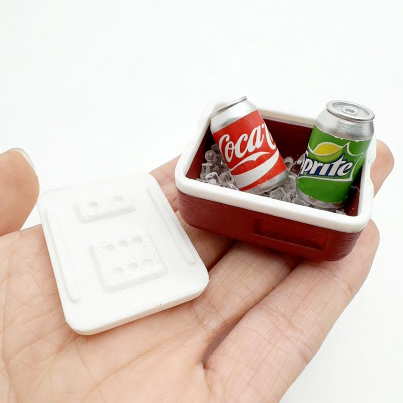 

1 Set Summer Outdoor Scene Beverage Cooler Dollhouse Miniature Portable Refrigerator Box Simulation Ice Cube Drink Kit one size
