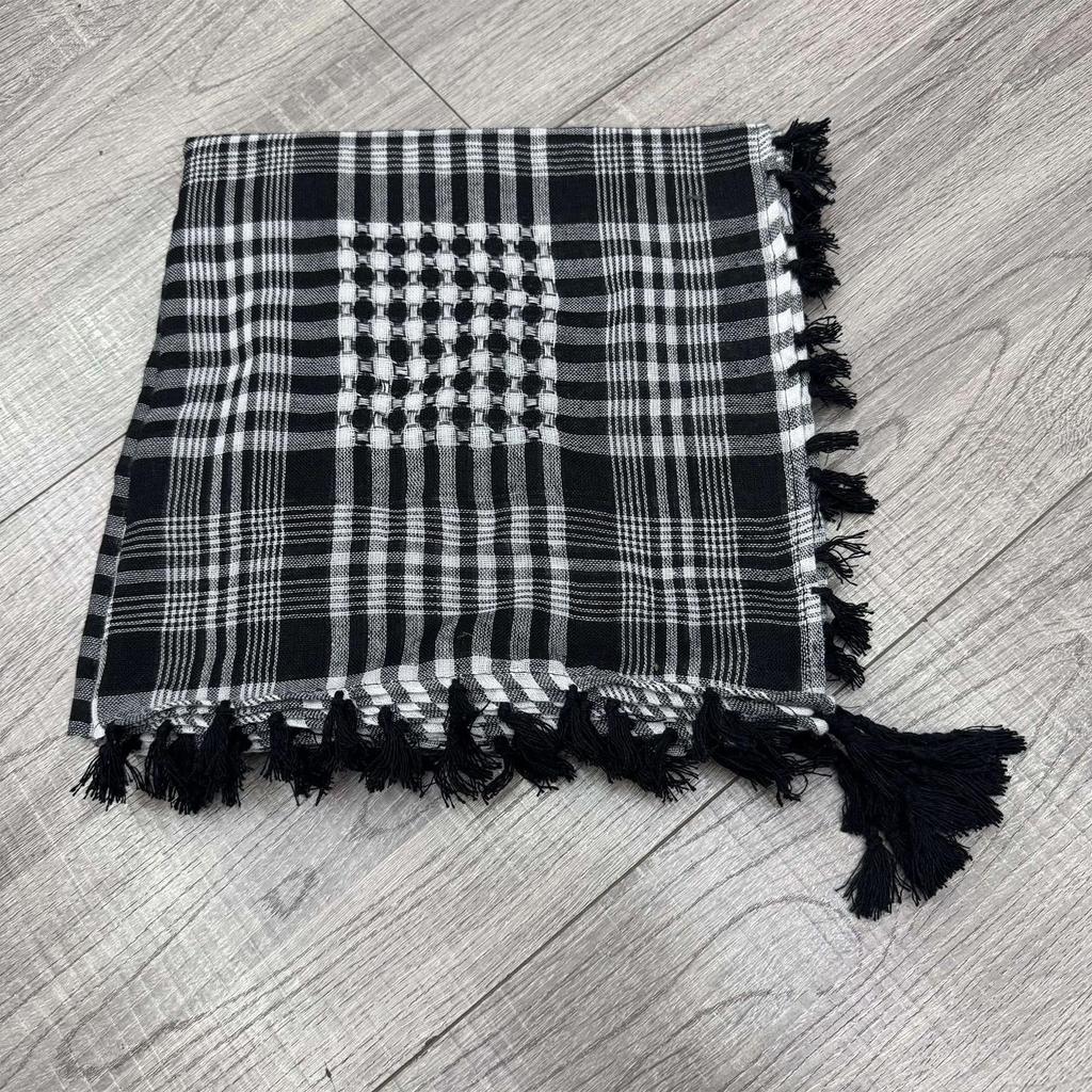Sciarpa Keffiyeh Shemagh Adatta per Varie Attività all'Aperto e Uso Quotidiano per Attività Casual e Sportive