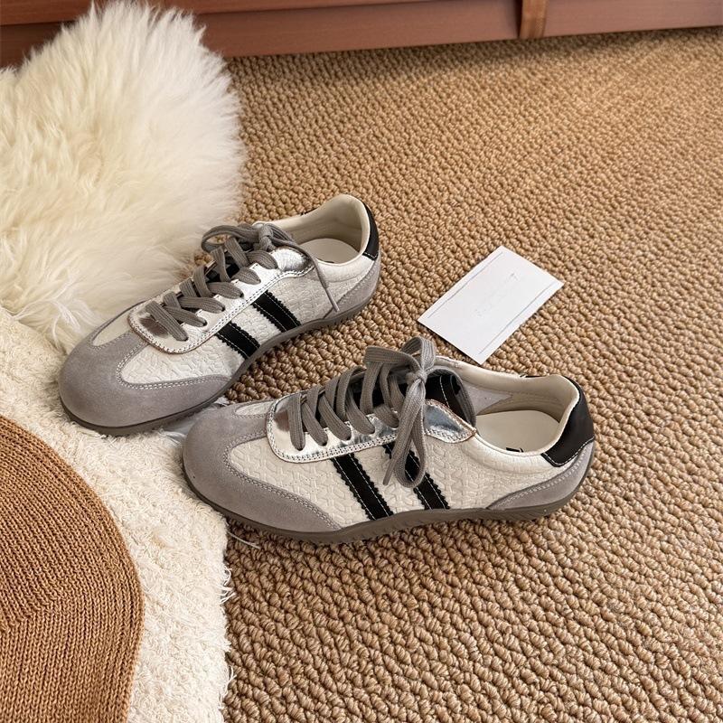In the Autumn of 2025, the New Retro Color Matching Versatile Board Shoes with Soft Soles Are Easy To Wear, and the Argand Training Shoes Are Outdo
