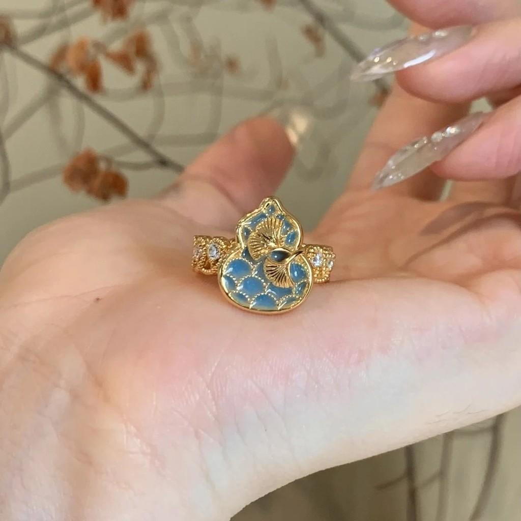 Elegant Antique Enamel Butterfly Gourd Ring For Women With Dazzling Gemstone Accents