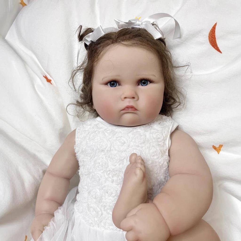 Xinweicheng 24-inch Realistic Reborn Baby Doll Replica
