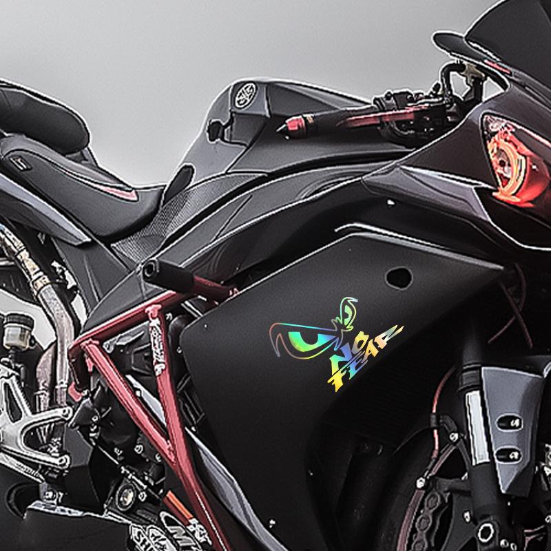 G139 20X16CM Die-Cut Vinyl Decal Eye No Fear Car Sticker Waterproof Auto Decors On Car Body Bumper Rear Window