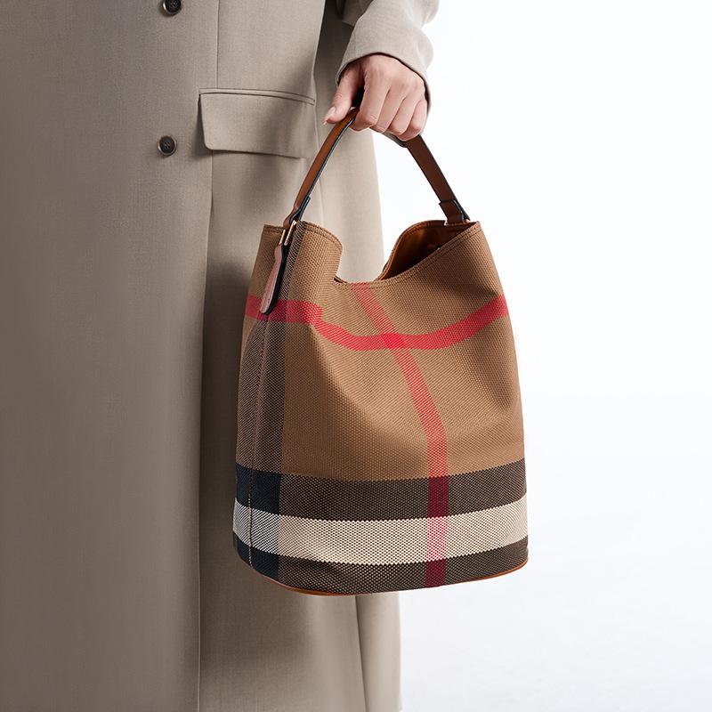 Premium Contrasting Color Bucket Bag Women'S Autumn And Winter Retro Versatile Shoulder Bag Commuter Messenger Bag