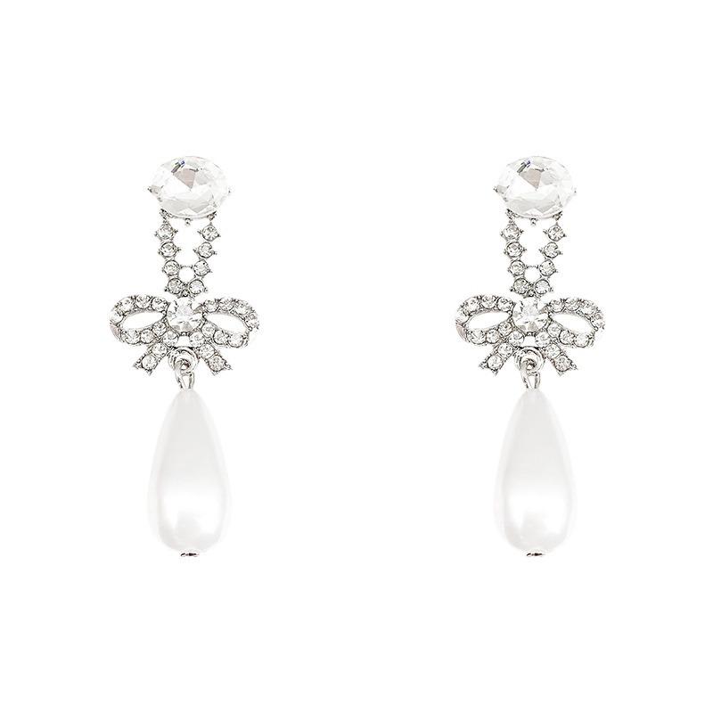 Cercei Lungi Coreeni cu Ciucuri și Perle - Cercei Eleganți de Lux pentru Femei