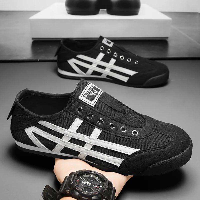 Men's Classic Running Shoes Lace Up Flat Bottom Sports Shoes Soft Sole Walking Shoes Breathable Couple Casual Shoes Tennis Shoes