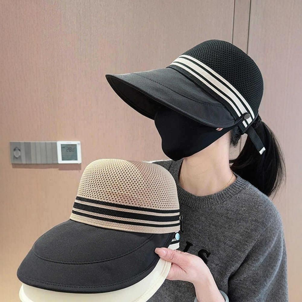 Classic plaid striped bucket hat spring and summer new thin temperament bucket hat showing small face showing small tide