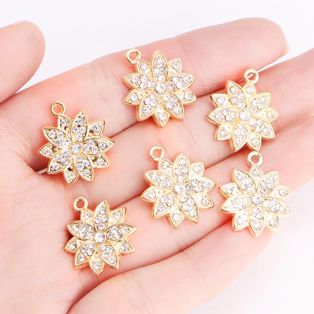 10Pcs Fashion Crystal Zircon Butterfly Pendant Women Exquisite Luxury Butterfly Charms Clavicle Necklace Jewelry DIY Accessories