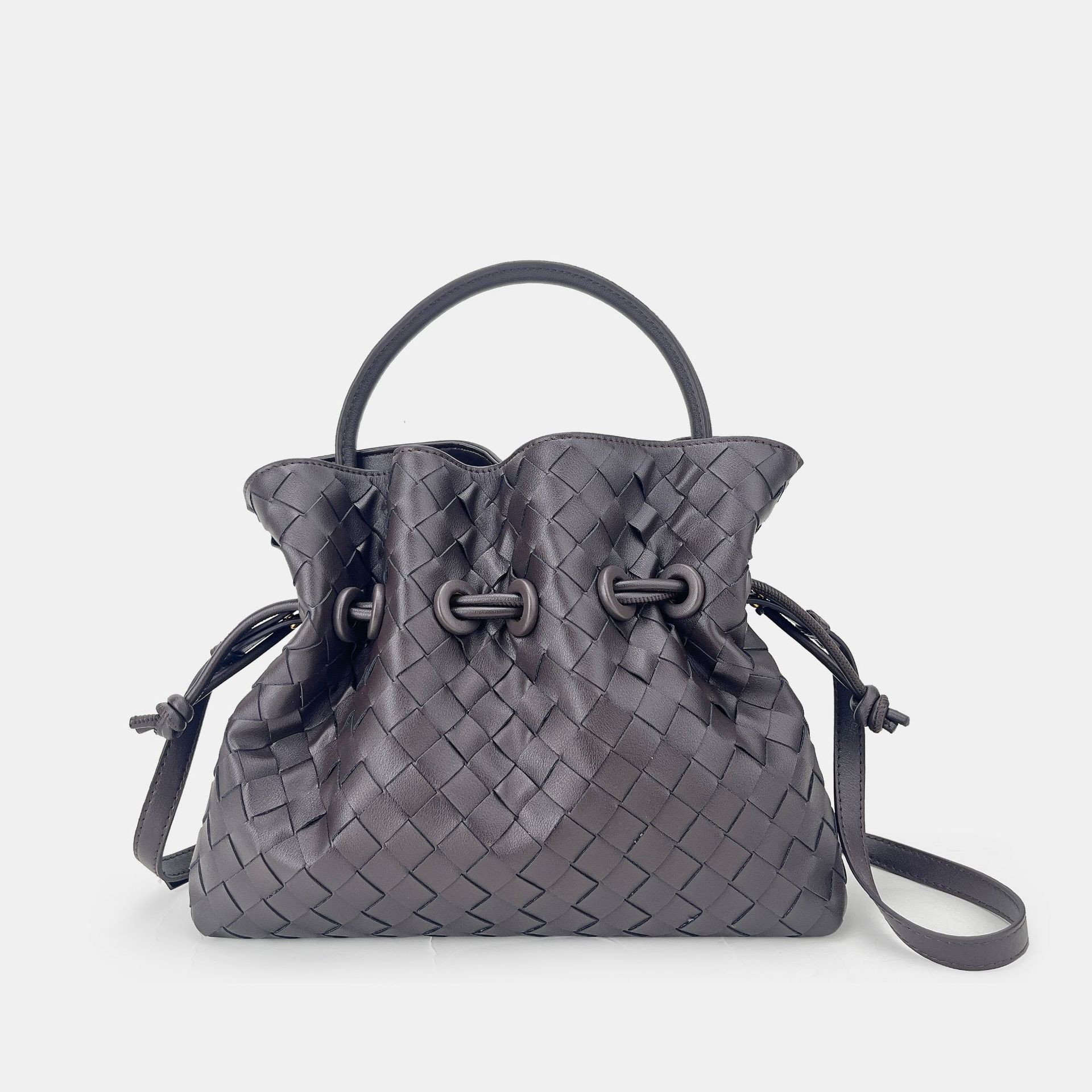 Spring And Summer Vintage Woven Drawstring Bucket Bag